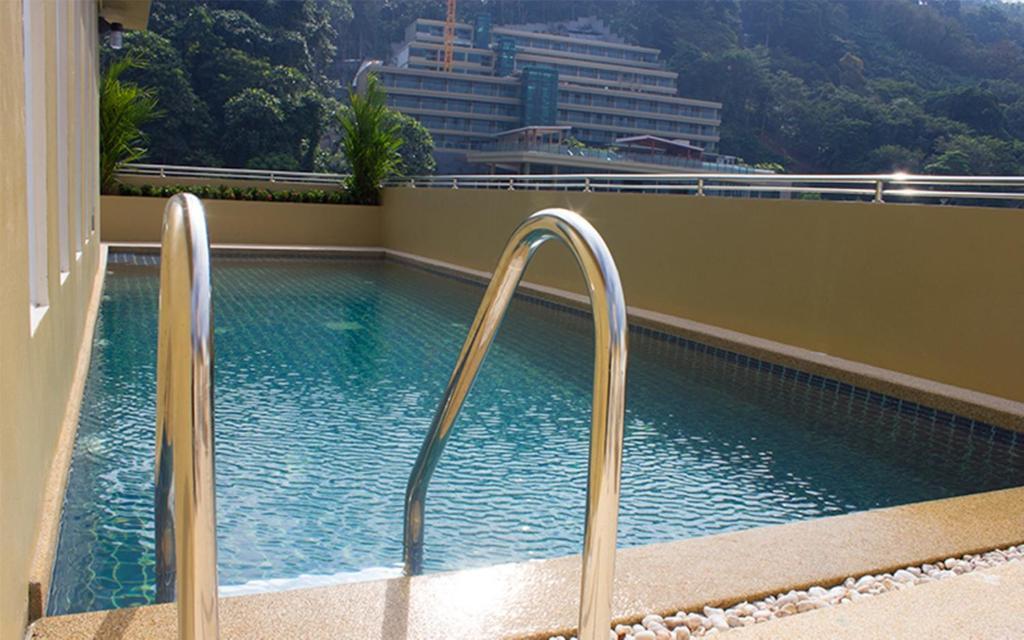 88 Hotel Patong Eksteriør bilde