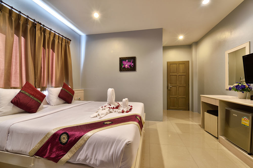 88 Hotel Patong Eksteriør bilde