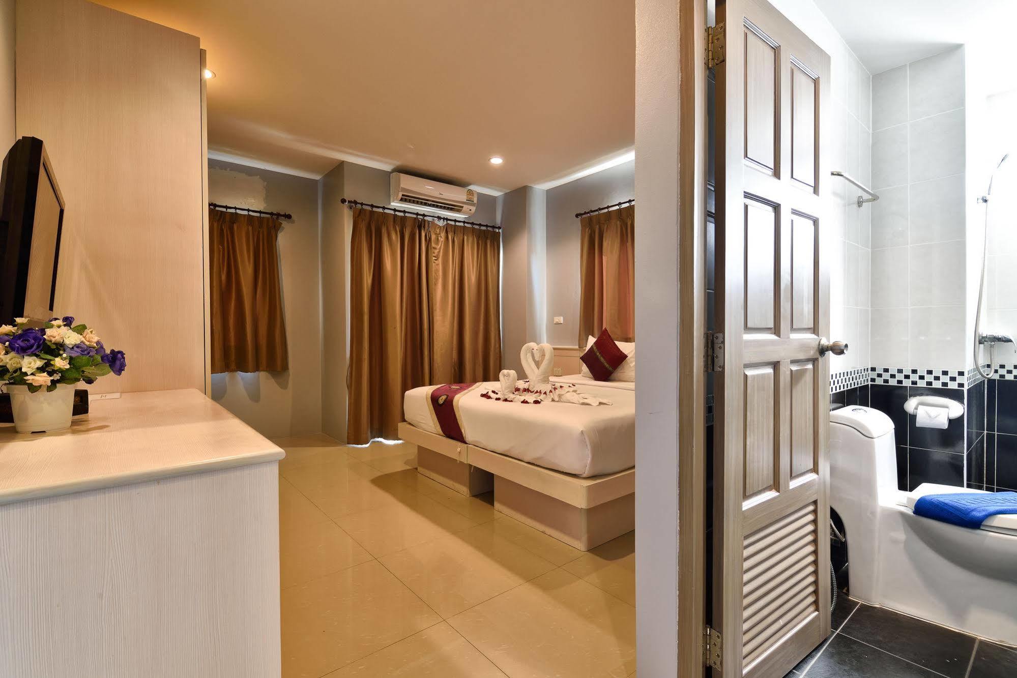 88 Hotel Patong Eksteriør bilde