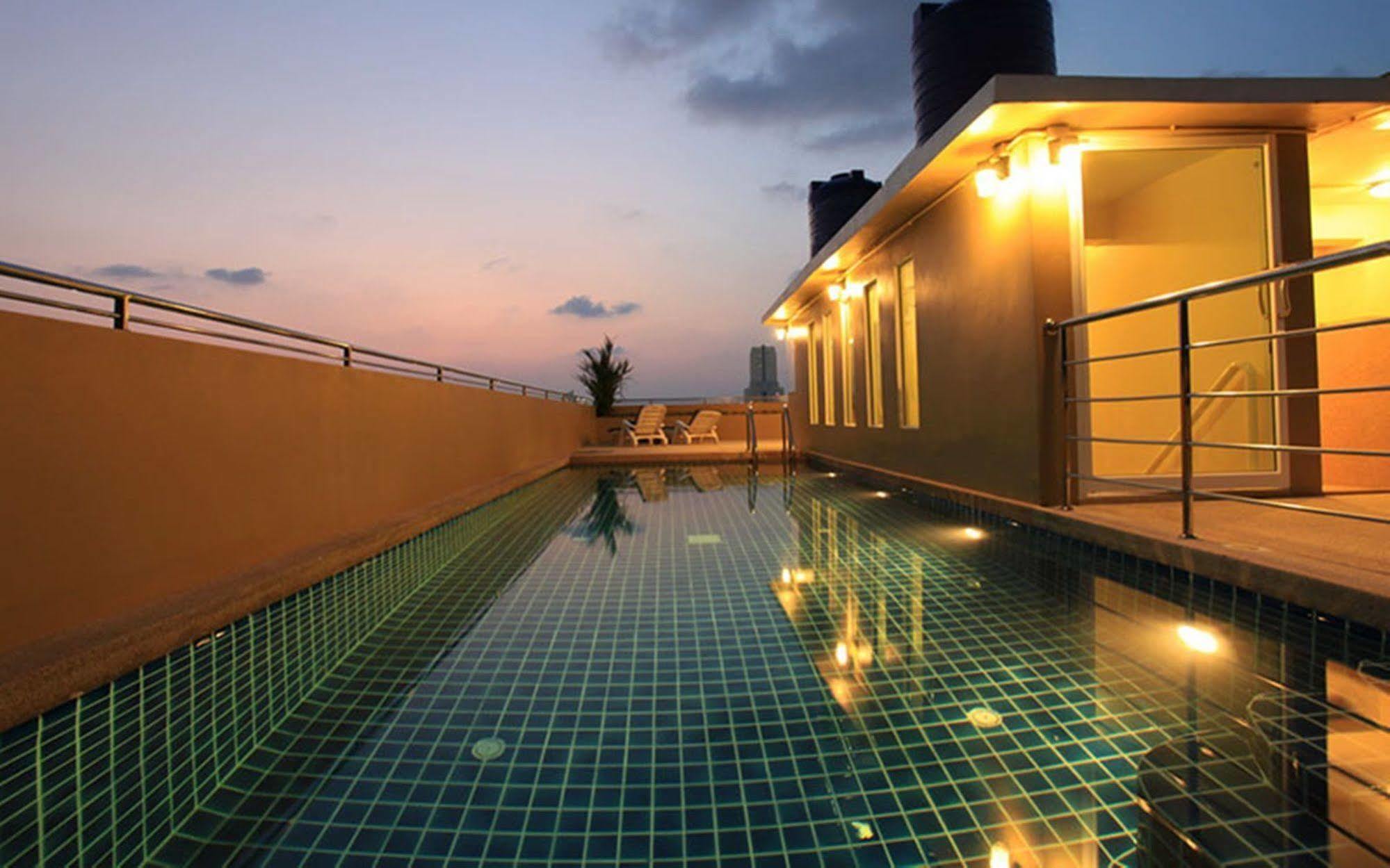 88 Hotel Patong Eksteriør bilde